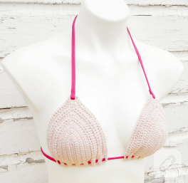 Üç Güzel Örgü Bikini Modeli