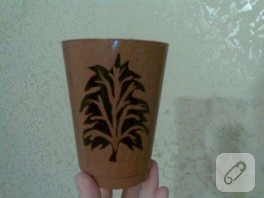 PLASTİK BARDAĞIN DÖNÜŞÜMÜ