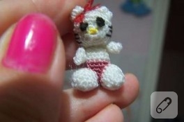 minnnaacık hello kitty ördüm