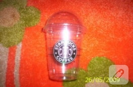 STARBUCKS’IN PLASTİK BARDAĞI..