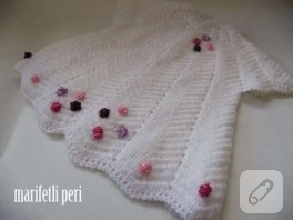 Peri’den Tığ İşi Bebek Yeleği