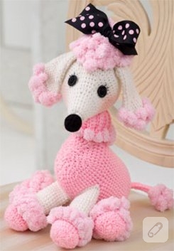 SÜSLÜ KÖPEK