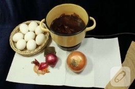 YUMURTA BOYAMA