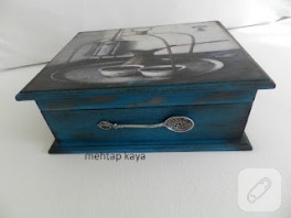 Ahşap boyama çay kutusu