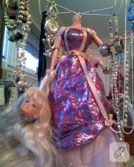 Barbie Bebekten Takı Organizer
