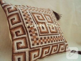 Kilim desenli kırlentim – 00