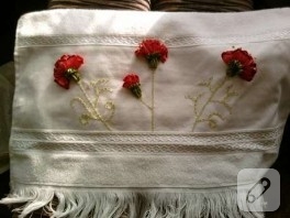 Kurdela nakışı havlu – karanfil tekniği