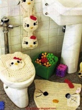 çocukluğumun kedisi hello kitty