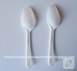 Plastik kaşıklardan geri dönüşüm…