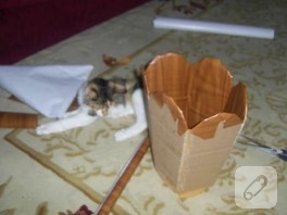 banyoya, acil bi deterjan kovası icat etmeliyim….
