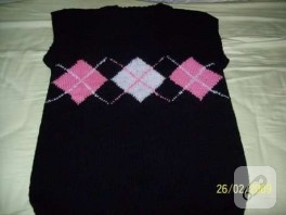 pembe siyah erkek süveteri :)