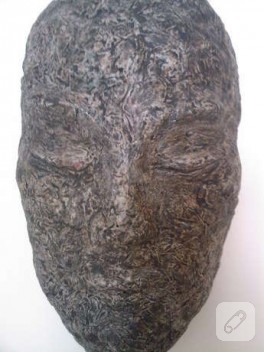 kağıt hamurundan maske
