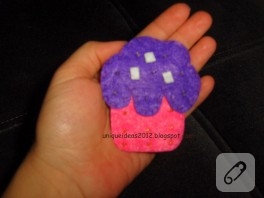 Cupcake magnet