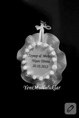 Nişan için kapı süsü