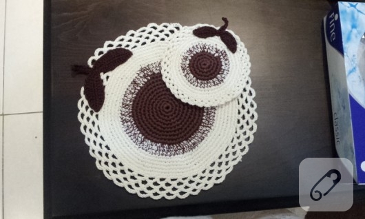 Tığ işi bardak altlıkları