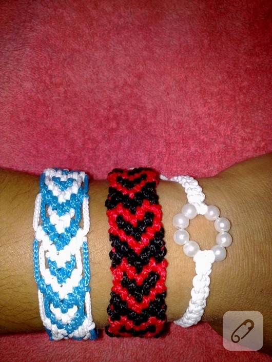 Makrome örgü bileklikler