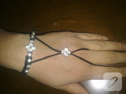 Makrome şahmaran bileklik