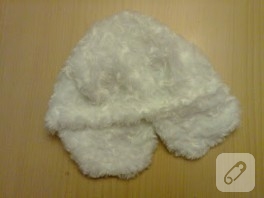 Peluş şapka dikimi