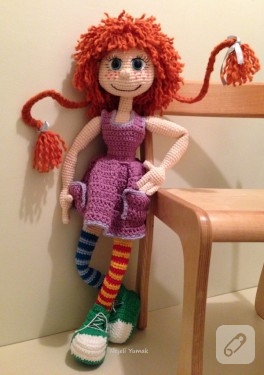 Amigurumi Pippi bebek