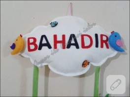 El yapımı bebek odası kapı süsü