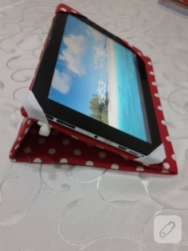 Tablet kılıfı