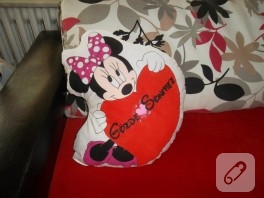 İsimli Minnie Mouse yastık