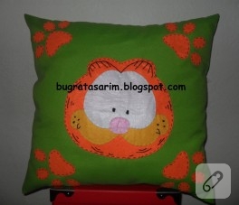 Garfield yastık
