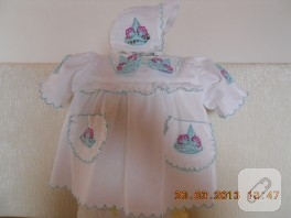 Beyaz bebek elbisesi
