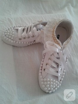Gelin ayakkabısı, Converse süsleme