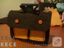 Keçeden minik el çantası