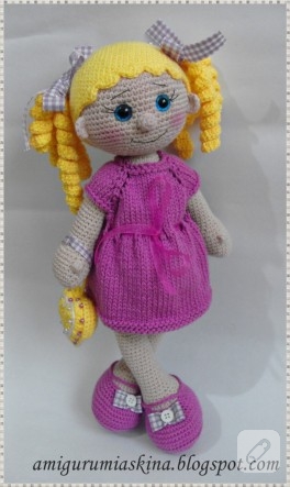 Lola bebek – amigurumi örgü oyuncak