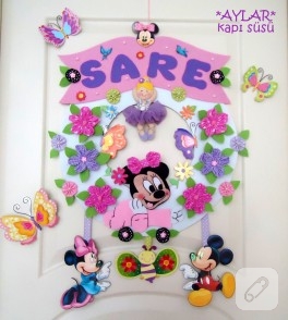 Sare’ye Minnie Mouse kapı süsü
