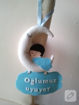 Oğlumuz uyuyor kapı süsü