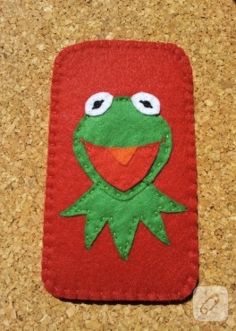 Keçe telefon kılıfı – kurbağa kermit