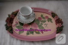 Pembe kahve tepsisi