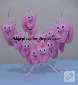 Keçeden pembe diş magnet