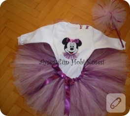 Minnie Mouse süslemeli tütü takımı