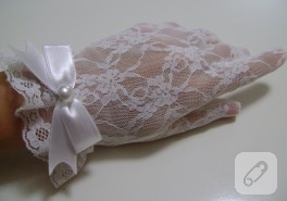 Kırık beyaz dantel nikah eldiveni
