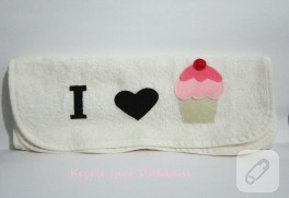 Keçeden cupcake havlu kenarı