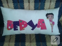 Derya’nın isim yastığı (kumaş boyama)