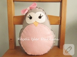 Keçeden pembe penguen yastık