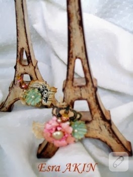 Romantik süslemeli Eiffel kuleleri