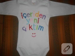 Keçe ile bebek tişört süsleme – “içeriden yeni çıktım”
