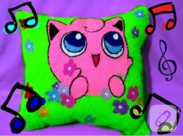 Pokemon Jigglypuff şarkı söyleyen ve ışıklı yastık işlemesi