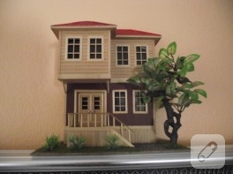 El yapımı ahşap maket ev