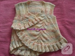 Fırfırlı örgü bebek yeleği örneği
