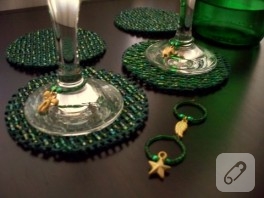 Pul işlemeli yeşil bardak altları