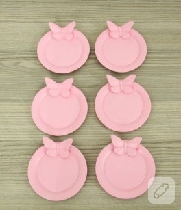 Pembe kelebekli çay tabakları