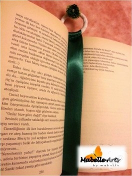 Saten kurdeleden kitap ayraçları