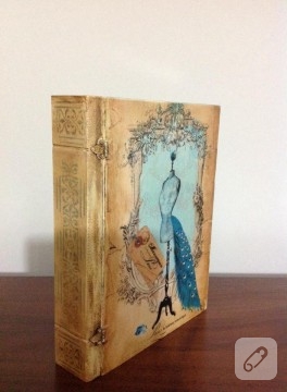 Vintage kitap ahşap kutu